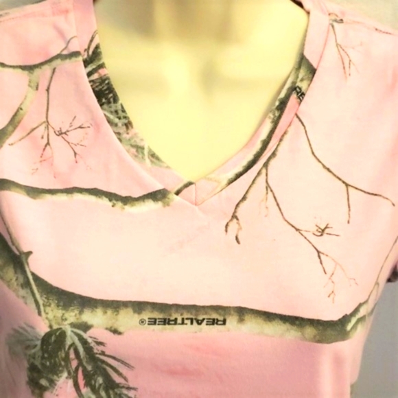Realtree Camo Pink Small T Shirt Top - Picture 2 of 5